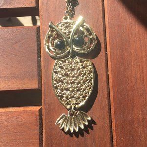 Sarah Coventry Vintage Goldtone Owl Necklace - Vintage
